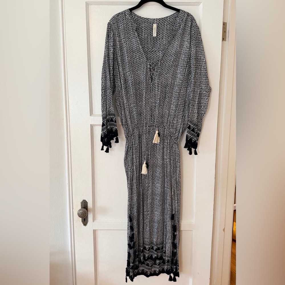 Black and White Patterned Women's Swimsuit Coverup / Dress